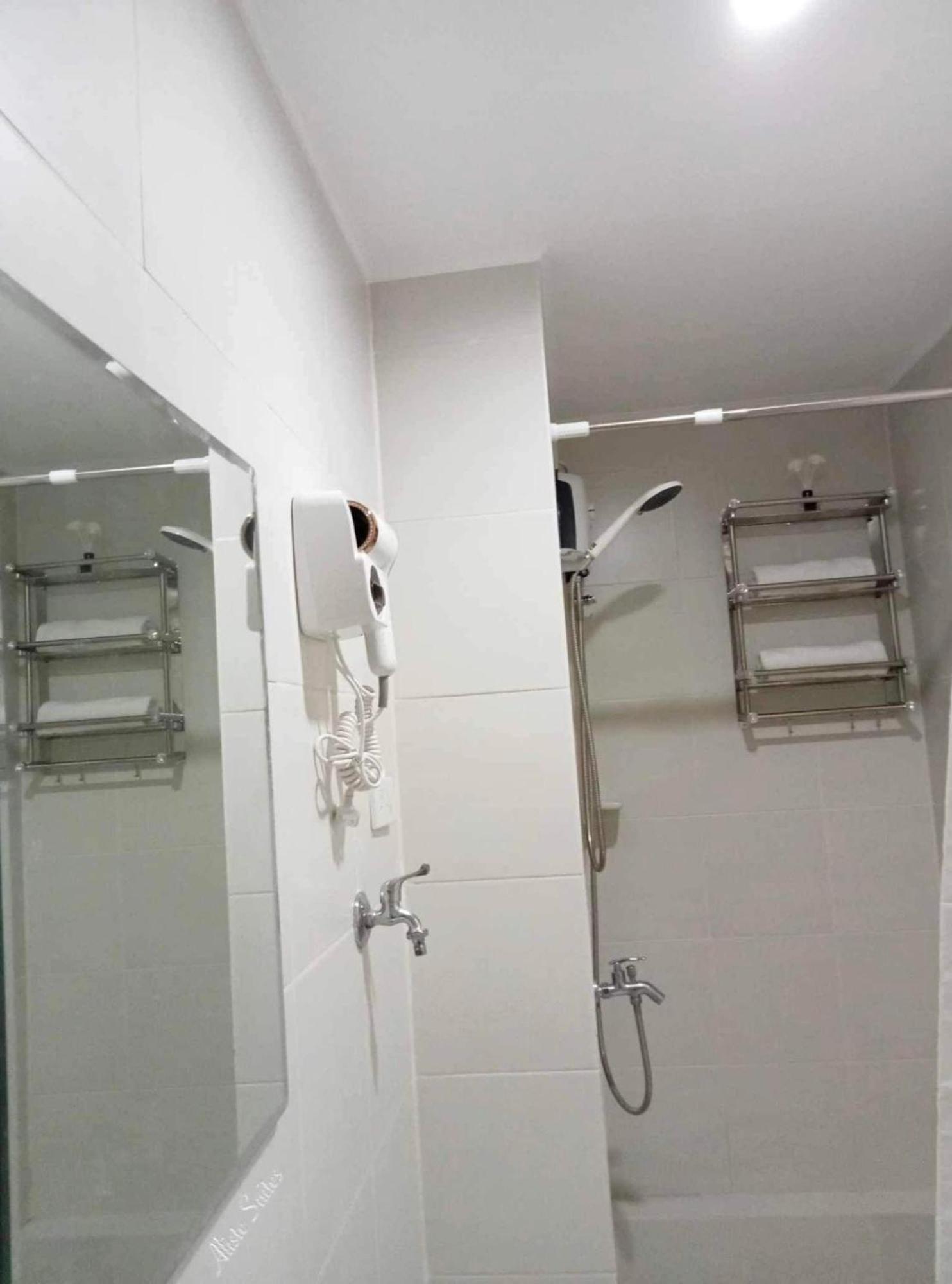 Aliste Suites Marina Spatial Dumaguete City Екстер'єр фото